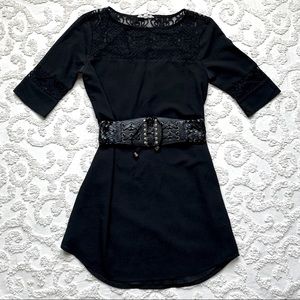 Gothic Black Lace Panel dress small